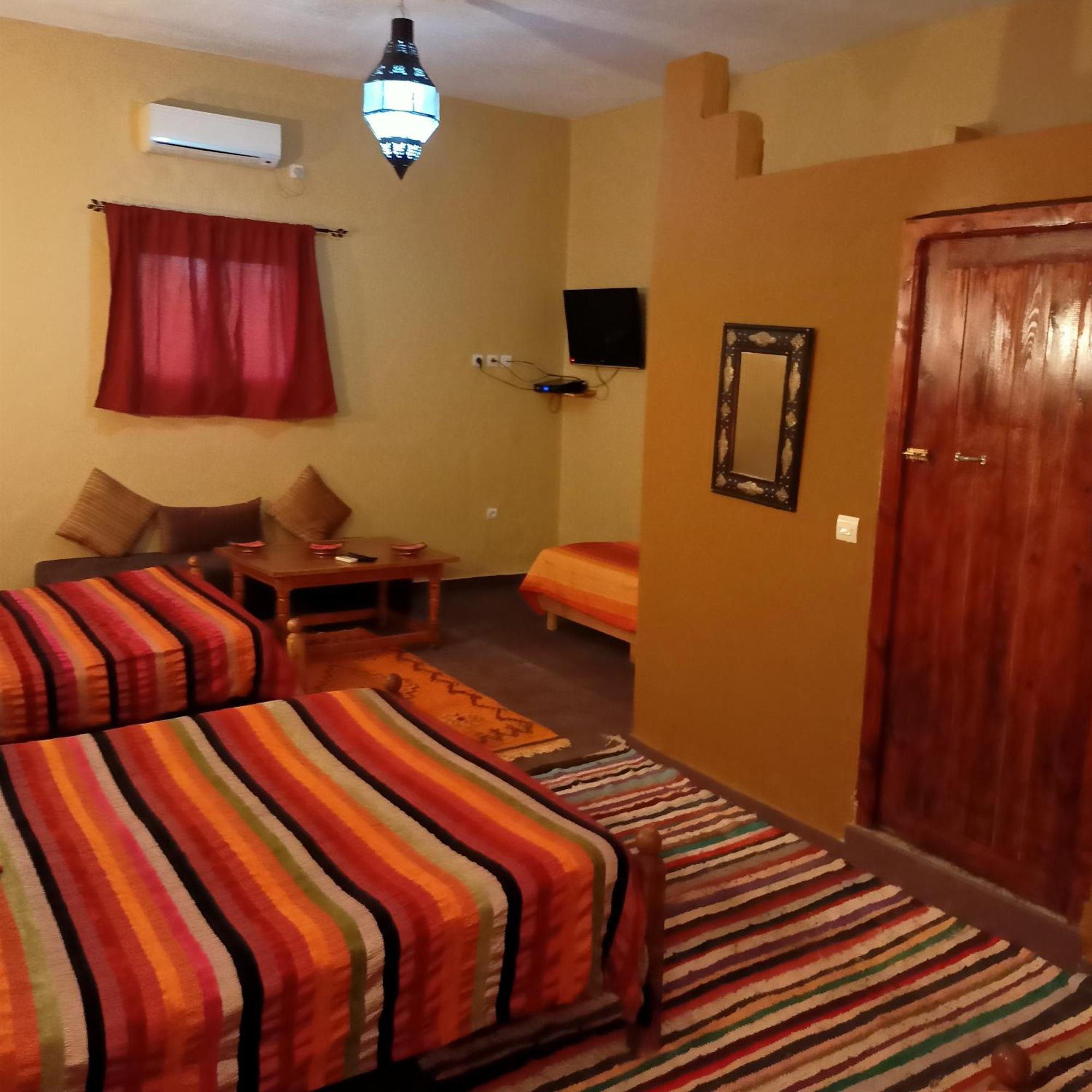 Hotel Lescale De Ouarzazate Tazentoute Esterno foto